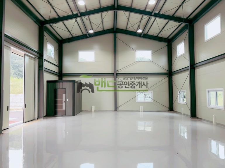 안성시 대덕면 소내리 공장 월세 안성공장임대 건물 약 240평 보증금 7,000/월세 700만원 | 10394 사진 3