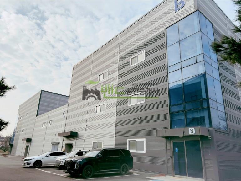 안성공장임대 넓은마당 단독공장 분할임대가능 화물E/V 2T 신축급 건물 즉시입주