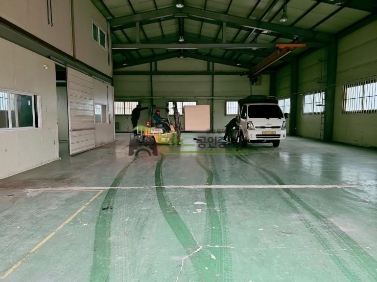 용인공장임대 건물 약136평 2층사무실 약 24평 전기 800kw 고전력공장임대 1.8톤호이스트 물류창고