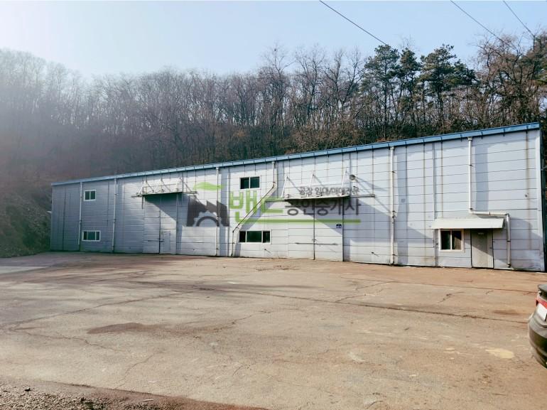 안성시 양성면 동항리 공장 월세 안성공장임대 대지 1428평 보증금 6,000/월세 500만원 | 10527 사진 1