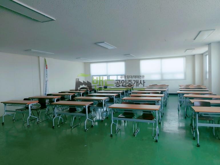 화성시 효행구 봉담읍 동화리 공장 월세 화성공장임대 대형공장 보증금 35,000/월세 3,000만원 | 10043 사진 1