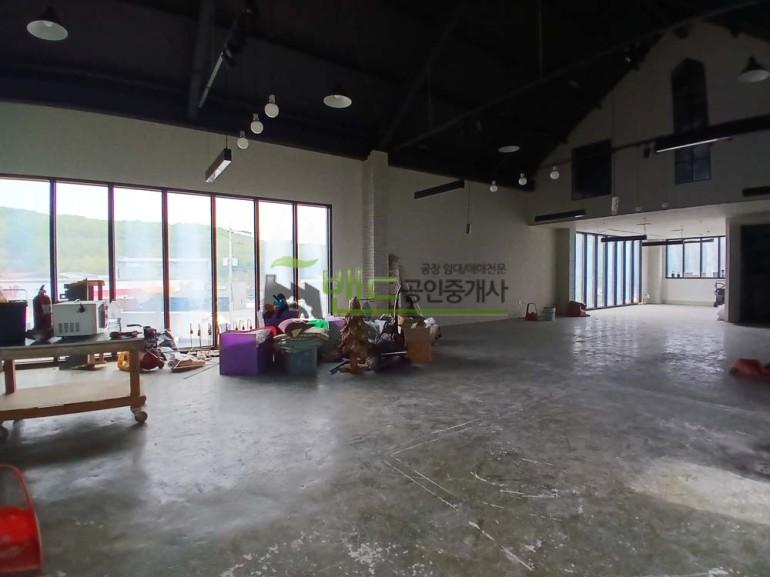 용인시 처인구 남사읍 완장리 공장+창고 월세 용인공장창고임대 건물200평 보증금 4,000/월세 300만원 | 10852 사진 6